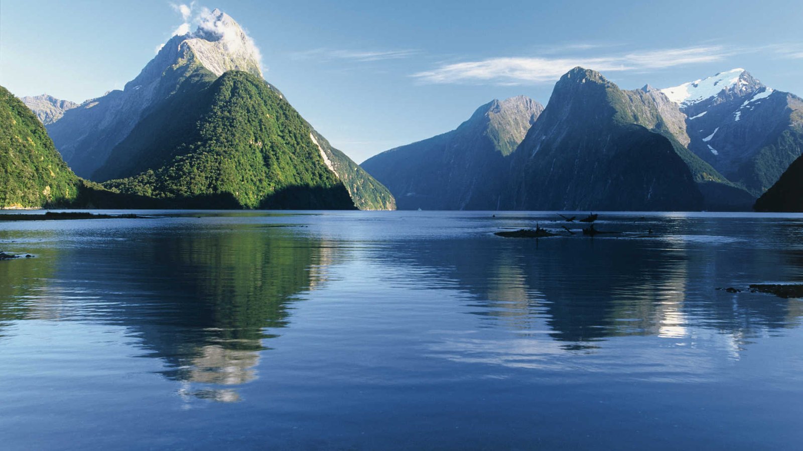 Travel Guide: 14 Must-visit Places in New Zealand - Origin Of Idea