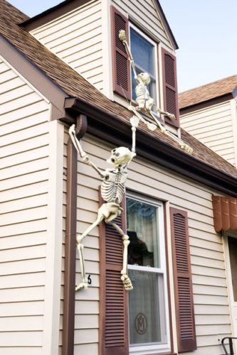 100 Outdoor Halloween Decoration Ideas You Should DIY This Year ...