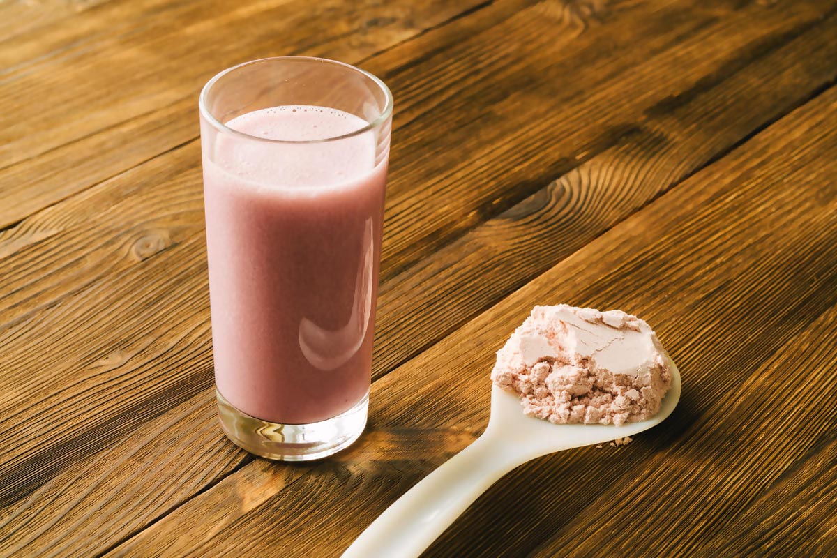 Side Effects of Meal Replacement Shakes With Better Alternatives