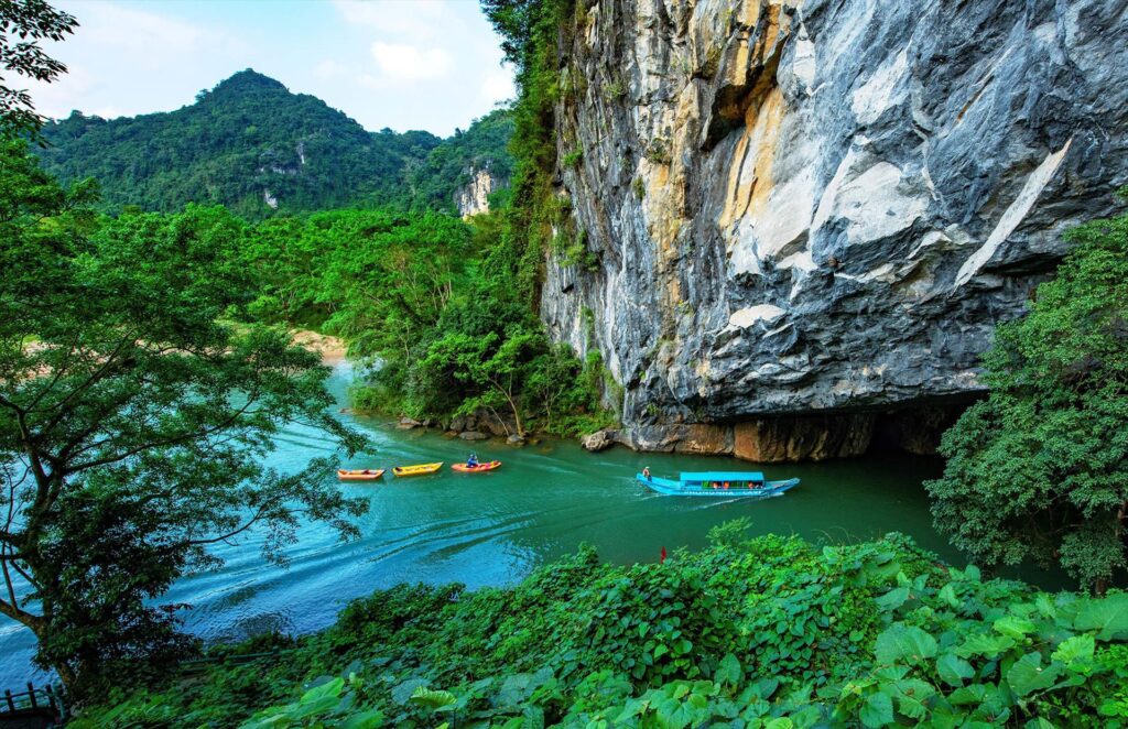 Phong Na caves